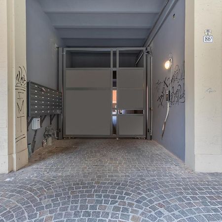 Academy Of Fine Arts -Modern Apt. With Balcony! ボローニャ エクステリア 写真